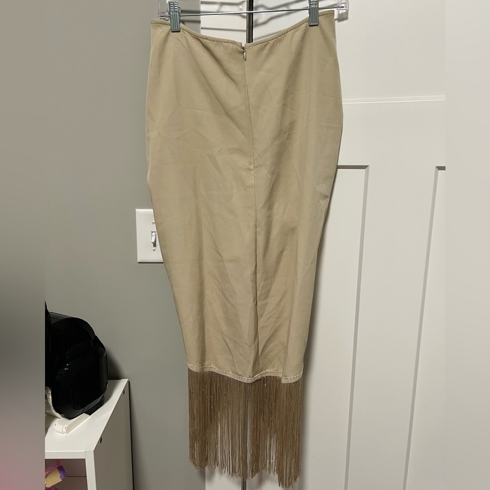PrettyLittleThing Beige Fringe Skirt - Picture 4 of 4